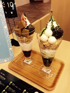 Nana S Green Tea ナナズ グリーンティー でパフェ In 大阪 難波 Co Toriのカフェランジュ Tottori