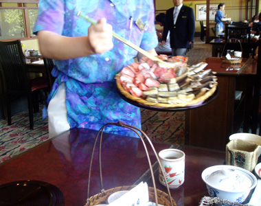 朝食