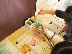 絵の具も挑戦