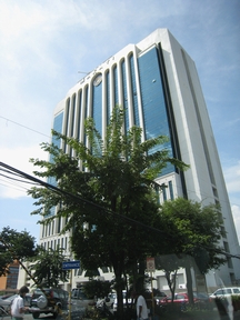 裁判所