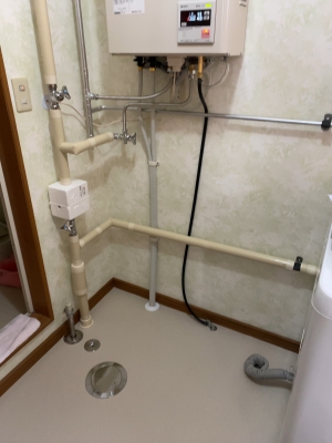 床置きボイラーから壁掛に交換 OTQ-G3702WFF | (株)鈴木総合住設 床置きボイラーから壁掛に交換 OTQ-G3702WFF | (株)鈴木総合住設