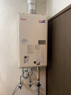 札幌市 ガス給湯器「RUX-1616FFU-E」から「RUX-V1615SFFUA-E」へ交換 
