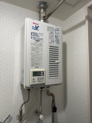 ガス給湯器交換 「RUX-V1611SWFA-KO」から「RUX-V1615SWFA(B)-E ガス給湯器交換 「RUX-V1611SWFA-KO」から「RUX-V1615SWFA(B)-E