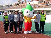 国体マスコットちょるるくんと記念写真