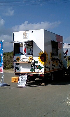 こんな車がポツンと・・・