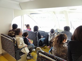 最前列はなかなか取れない・・・