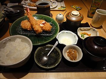 とんかつ食べて帰った