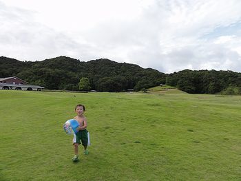 部屋まで歩いて帰ります