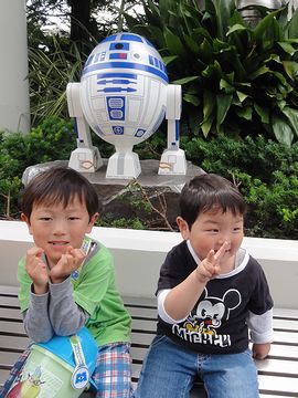 R2-D2はあまり変化なし