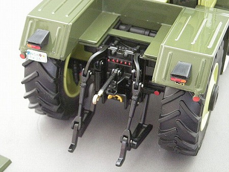 Wiese-toys_MB-trac 1600_06