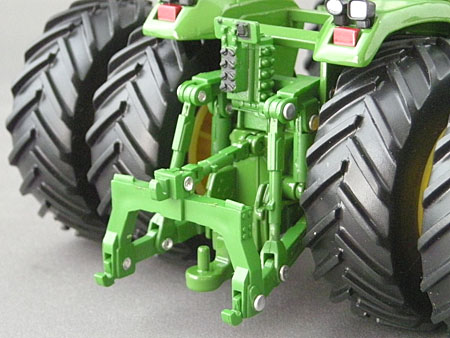 ERTL/BRITAINS 004