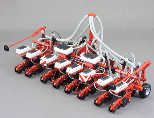 E4127_01.jpg