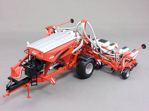 E4127_09.jpg