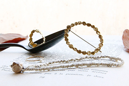 accessories MAU
