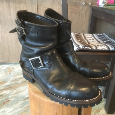 red wing short engineer boots
