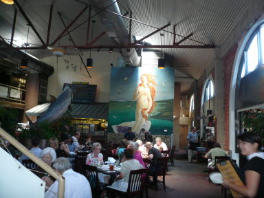 Water Street Oyster Bar店内