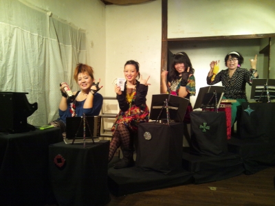 ></div><div><br></div><div><br></div><div><br></div><div>今年の3月で</div><div>星川は北九州へ、</div><div>宮田は東京へ。</div><div>柚木も来年は何処へいるか分からない。</div><div><br></div><div>だから</div><div>最後に一度でいいから、</div><div>この4人で、</div><div>この4人だけで、</div><div>舞台に立ちたかった。</div><div><br></div><div><br></div><div><br></div><div>私なりの餞別です</div><div>皆、何処へ行っても頑張れよー<img src=