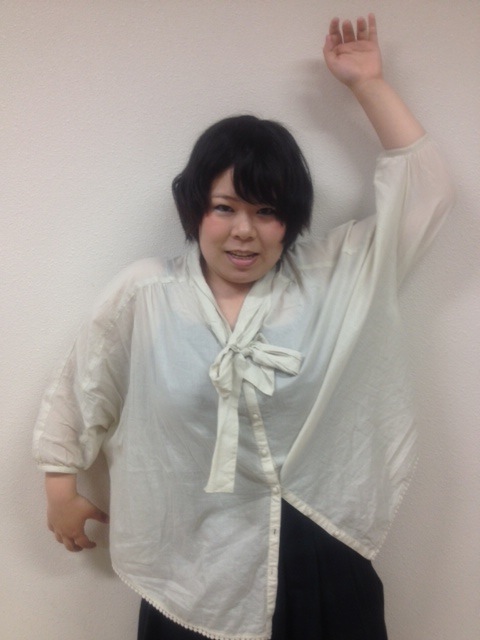 ></div><div><br></div><div>ゆっけが脚本家デビュー?!</div><div>NO MORE 映画泥棒のポーズでデビュー宣言。</div><div>どんな話になるのやら(- -;笑</div><div><br></div><div>そして私m…ゲホゲホ。</div><div>もとい。</div><div>イズも、いつもな感じで書きます<img src=