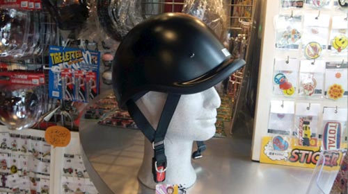 DAMMTRAX Duck Tail 野球メットみたい