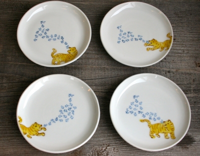 Amazon | 中町いずみさん クジャクのお皿 | ノーブランド品 | 小皿
