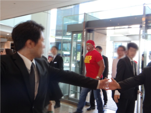WWEの噂・裏技・裏話_某ホテルでスーパースターに会ってみた
