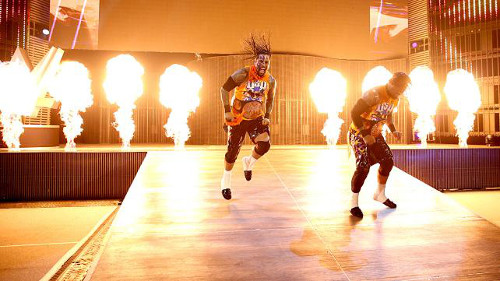 WWEの噂・裏技・裏話_ローマン・レインズがアメフトの練習を一緒によくしていたスーパースターとは
