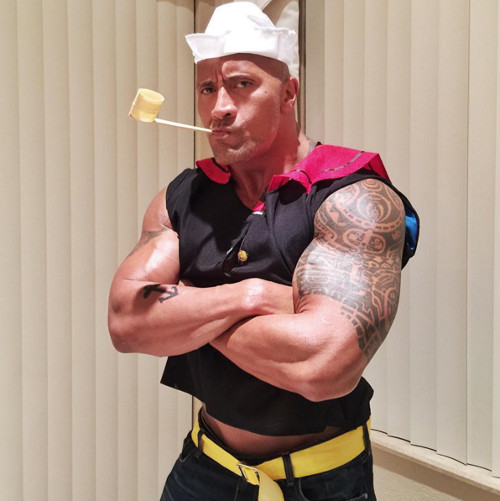 WWEの噂・裏技・裏話_ザ・ロックのハロウィン仮装