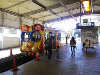 生駒山ケーブルカー「ブル」