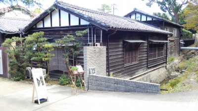 工場跡正面