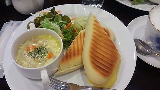 お正月にカフェへ