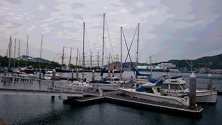 海と山のある風景