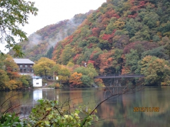 大源太湖,希望大橋が見える