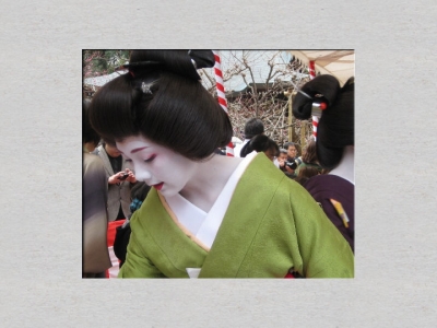 芸妓さん,萌黄色のお着物