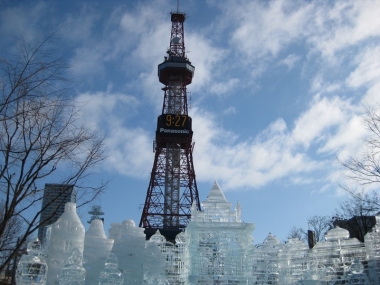 さっぽろテレビ塔と大氷像