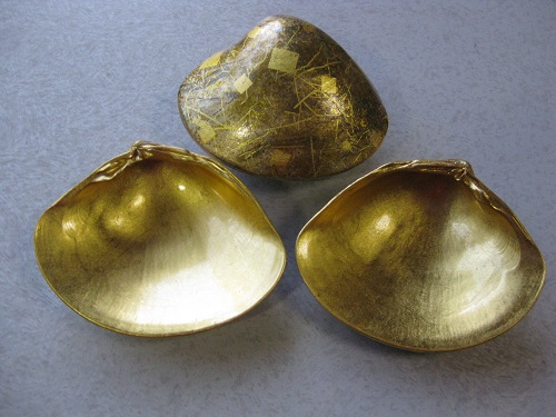 金箔工芸の天然蛤貝珍味入れ