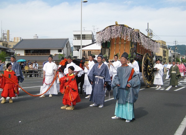 斎王代の牛車の列