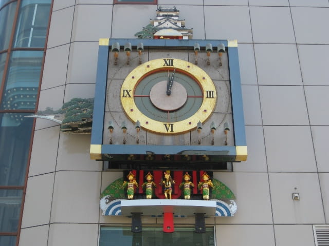 高知市・はりまや橋 の「からくり時計」は 愉快だね