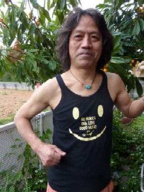 ブラック