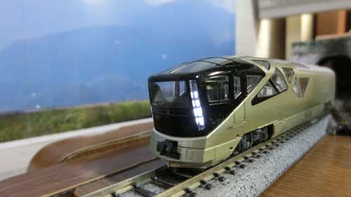 「四季島」の先頭車
