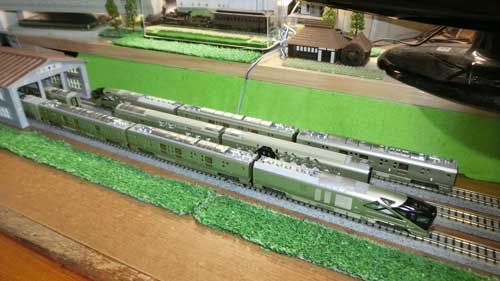 整備工場の四季島