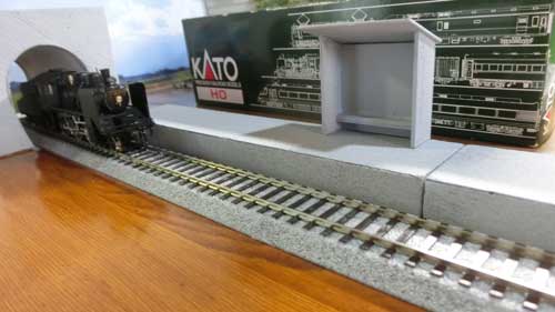 HO用の初めてのストラクチャー（無人ローカルホーム）製作 | 鉄道模型