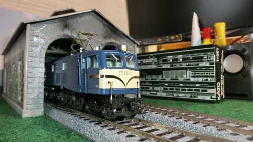 HO(16番)】KATO EF58(ブルー・大窓)のテールライトの点灯化 HO(16番)】KATO EF58(ブルー・大窓)のテールライトの点灯化