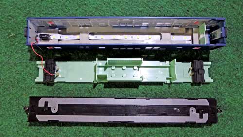 HO（16番）】TOMIXのオユ10の室内灯と修理 | 鉄道模型を楽しもう