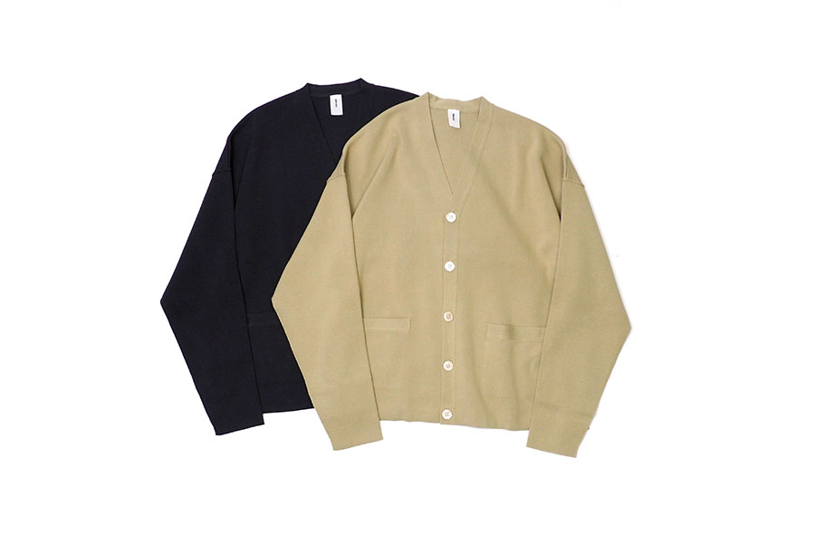 meias COTTON SMOOTH WIDE V CARDIGAN定価90000程度 - トップス