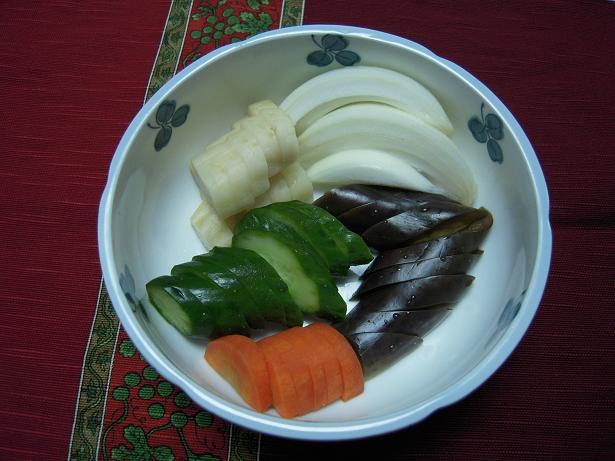 大根・玉ねぎ・にんじん・きゅうり・紫なす
