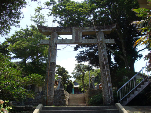 男岳神社の鳥居