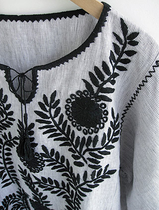 メキシカン刺繍のTUNIC