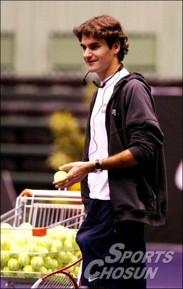 Federer coach