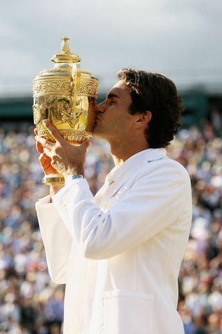 Roger kisses to the Champions Cup at 5 times in a row!!!!!