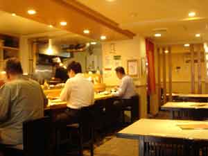 まぐろ屋店内|ジフルブログ